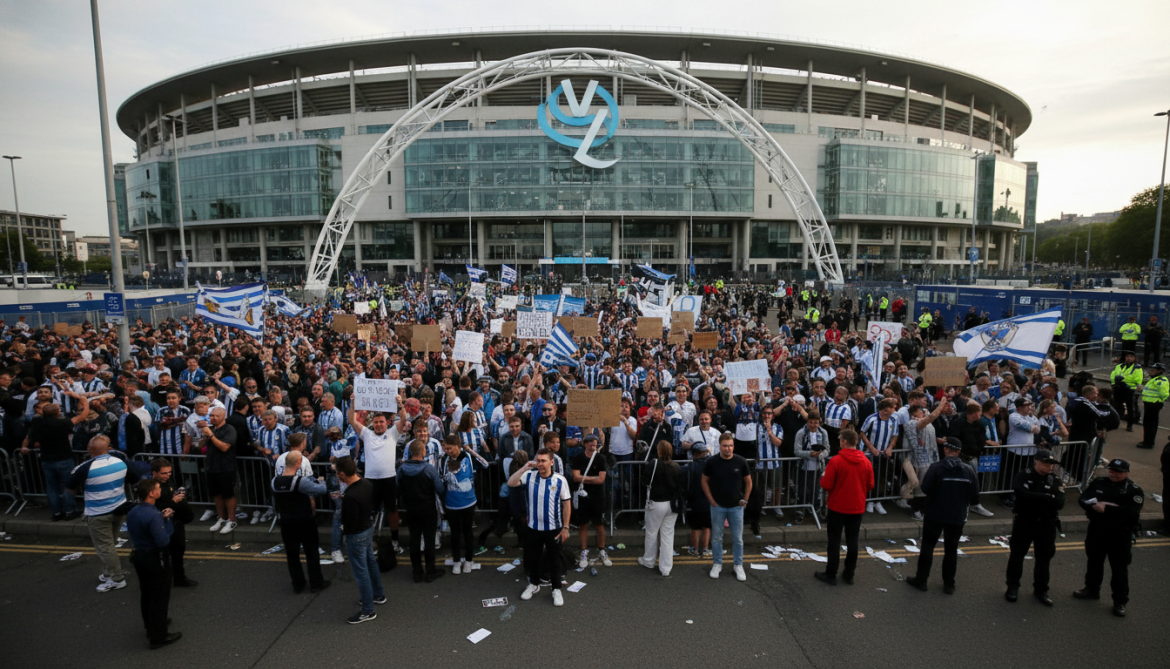 Pro League club fans demand club's football company resign after poor results
